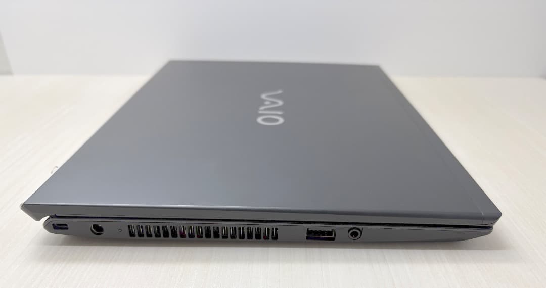 VAIO S13 VJS1358 美品 / メモリ16GB / SSD950GB