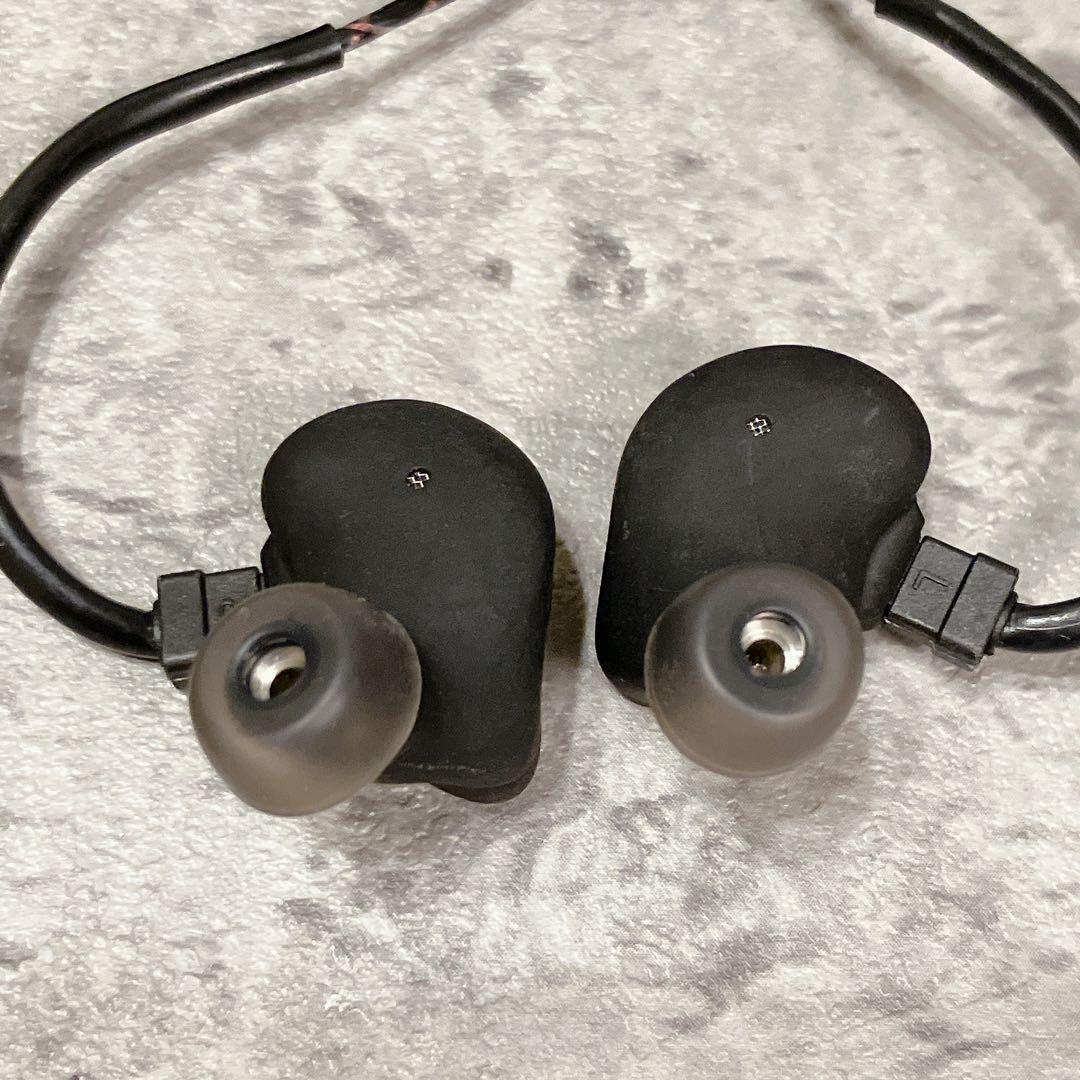 希少 美品 Fender TEN 3 Flat Black フェンダー イヤホン