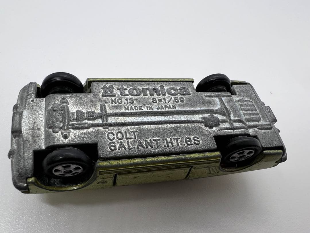 トミカ No.13 三菱 COLT GALANT HARDTOP GS 1/59