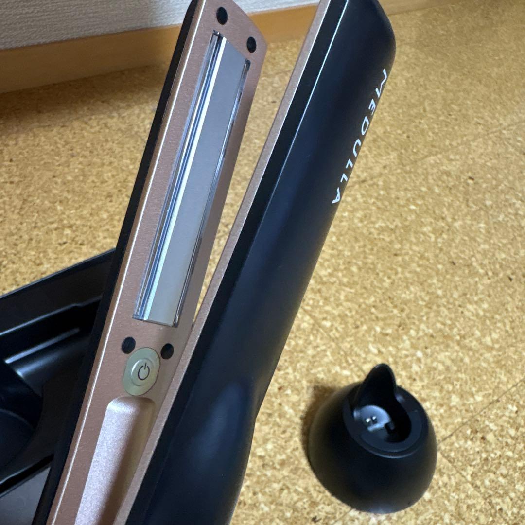 美品！メデュラソニックシャインプロ　ヘアアイロン