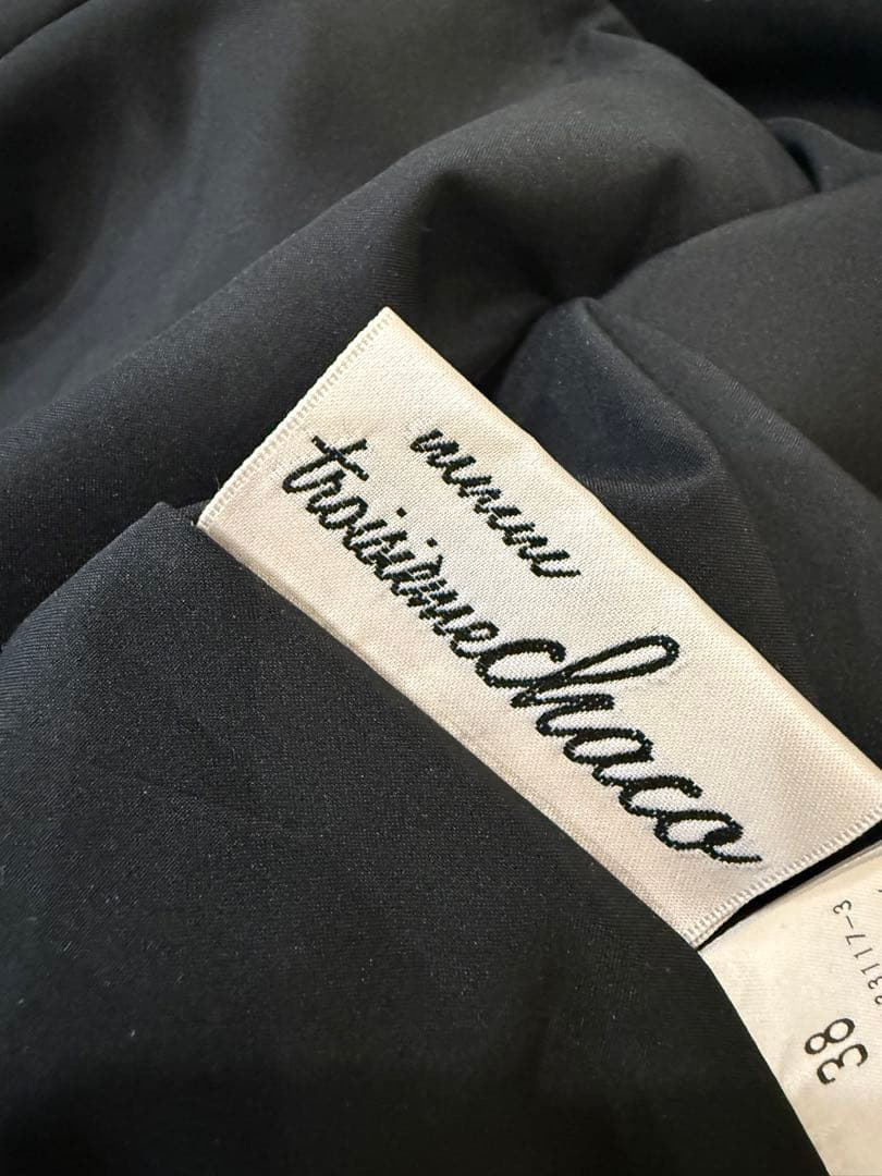 おいわいtroisieme chacoレース装飾付きブラックドレス 38