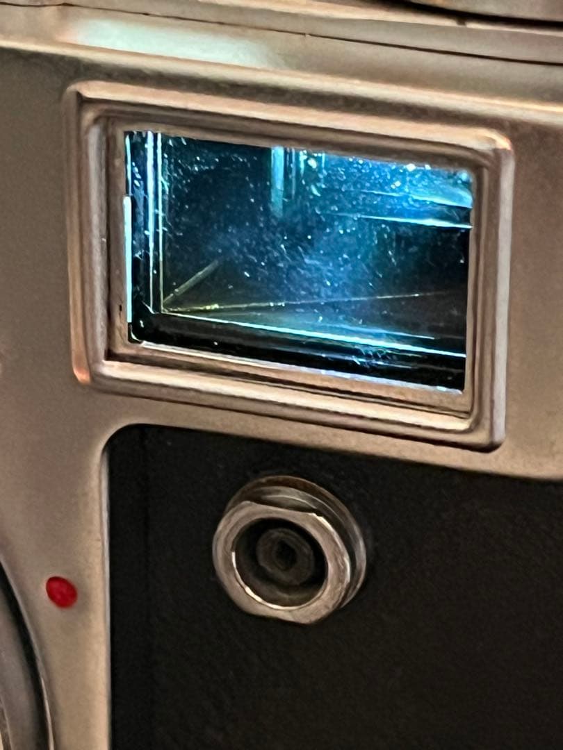 Kiev 4 フィルムカメラ ＋レンズ＋フード革ケースひ付き