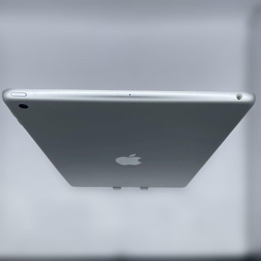 iPad 7世代 32GB バッテリー81%