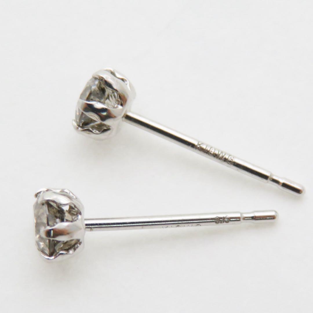 a*o様 K10WG ダイヤモンド各0.15×2 一粒ピアス　新品　計0.3ct