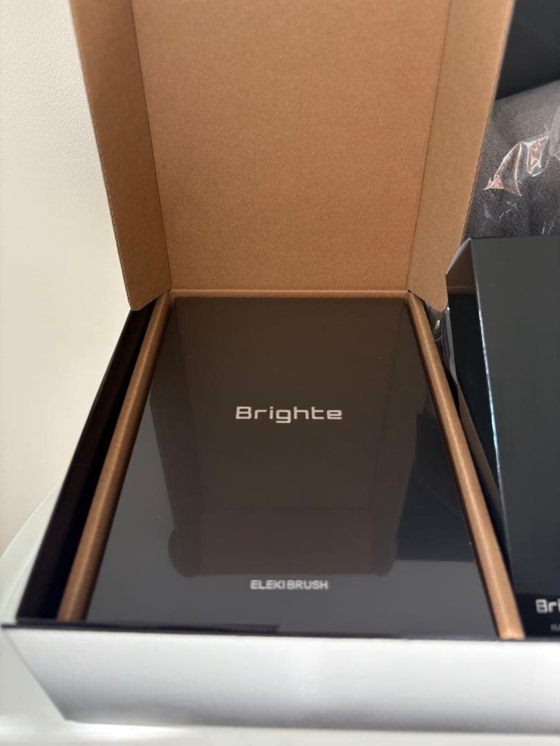 【新品・未開封】Brighte エレキブラシ(ポーチ/ローション/ターバン付)
