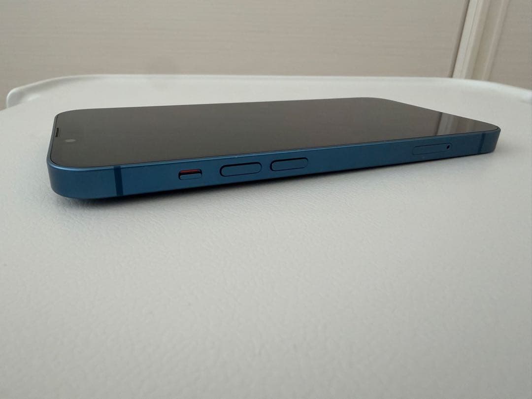 iPhone13 128GB カメラレンズ割れ スピーカーメッシュ割れ