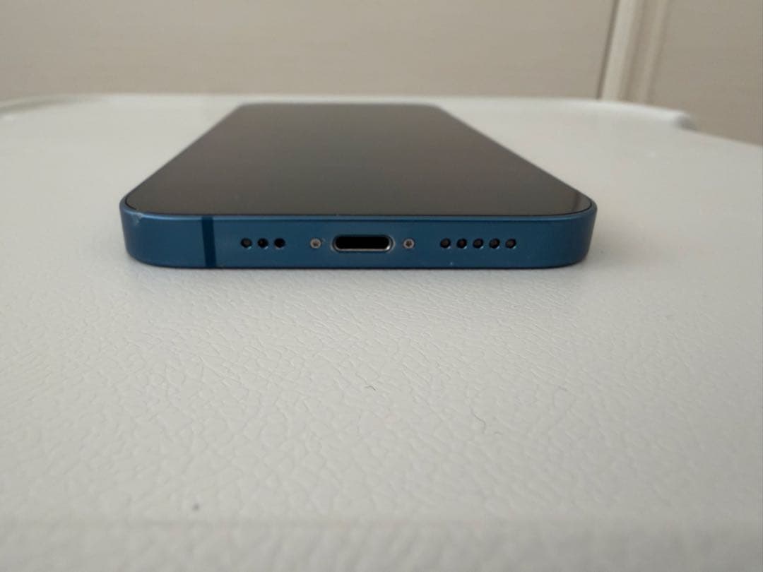 iPhone13 128GB カメラレンズ割れ スピーカーメッシュ割れ