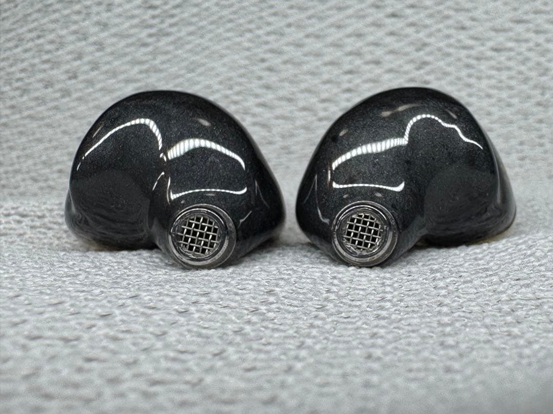 どすこい喫茶ジュ☆テ～ムqdc EMPEROR （美品) ハイエンドIEM