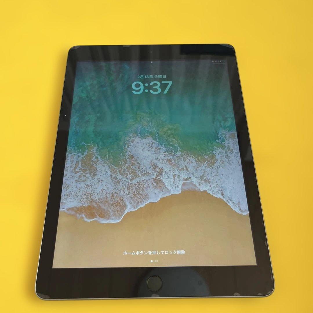 Apple iPad (第5世代) シルバー