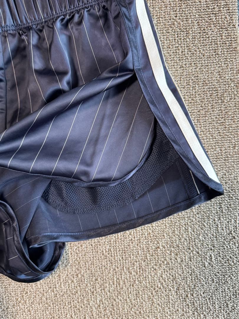 【美品】【adidas sporty & rich】ショートパンツ