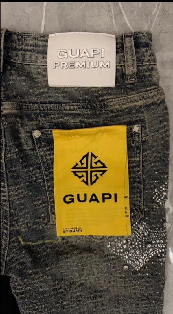 L*y様 GUAPI PREMIUM フレアジーンズ 【早い者勝ち】