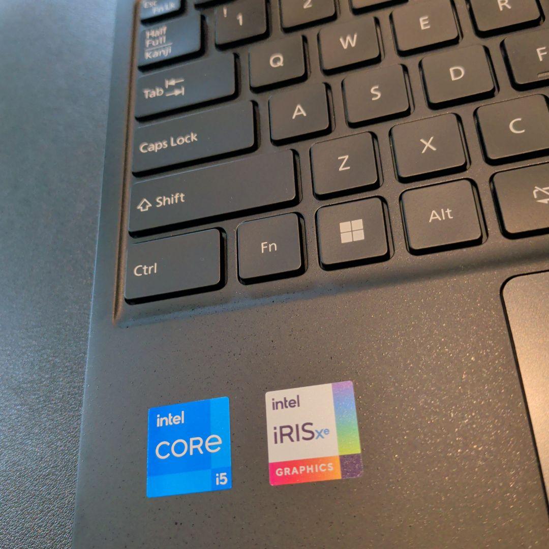 【ほぼ未使用】LIFEBOOK UH75/J3 超軽量868g 24/11モデル