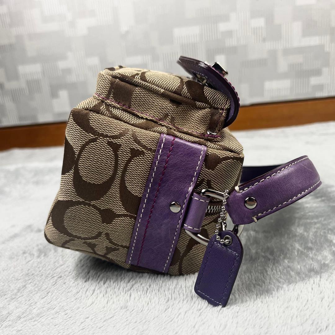 極美品 COACH コーチ アクセサリーポーチ ターンロック レガシー パープル