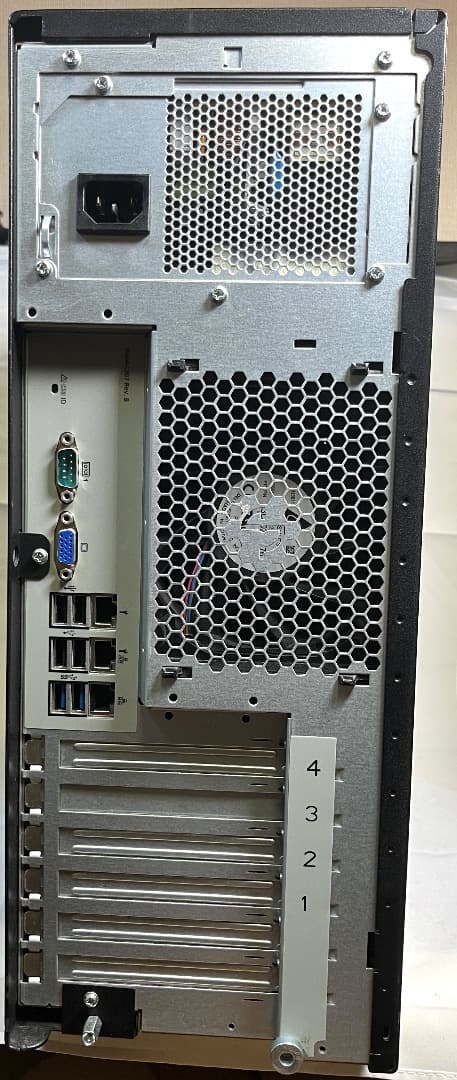 富士通Server PRIMERGY TX1330 M4 Xeon E-2124