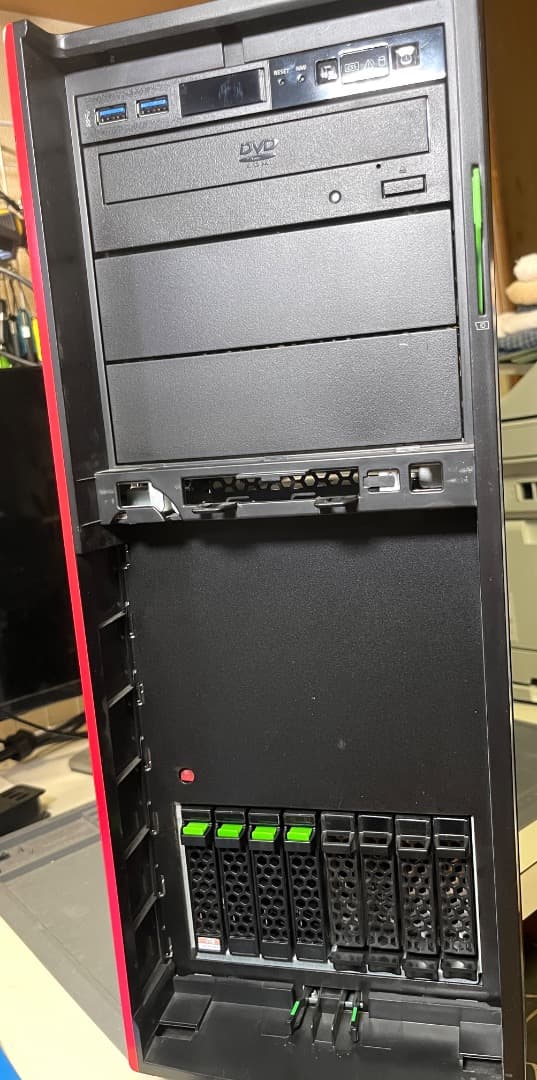 富士通Server PRIMERGY TX1330 M4 Xeon E-2124