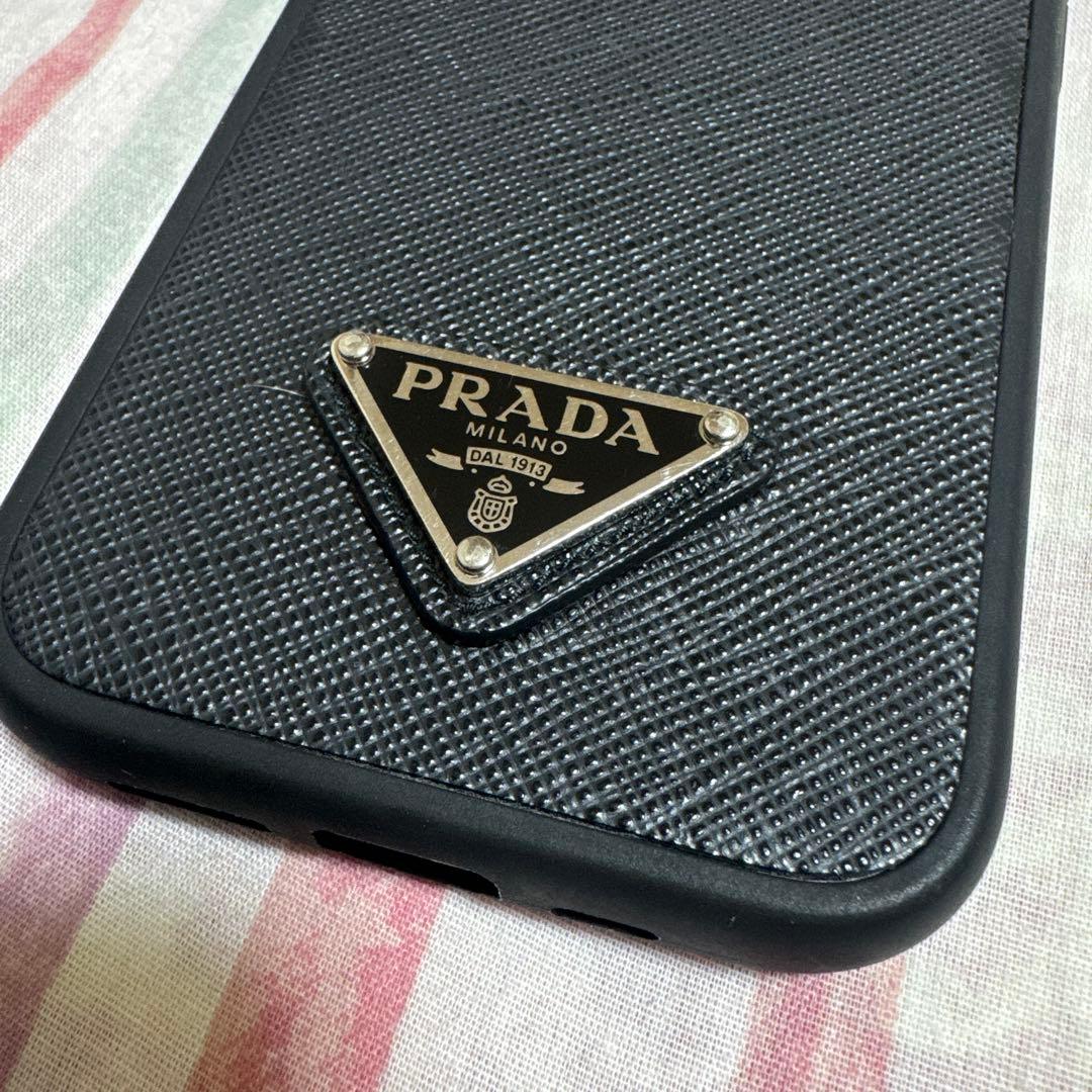 PRADA ブラック iPhone15pro用ケース