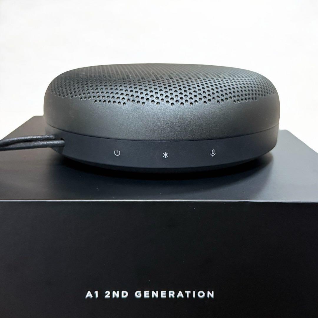 メルセデス ベンツ B&O Beosound A1 2nd Gen ブラック