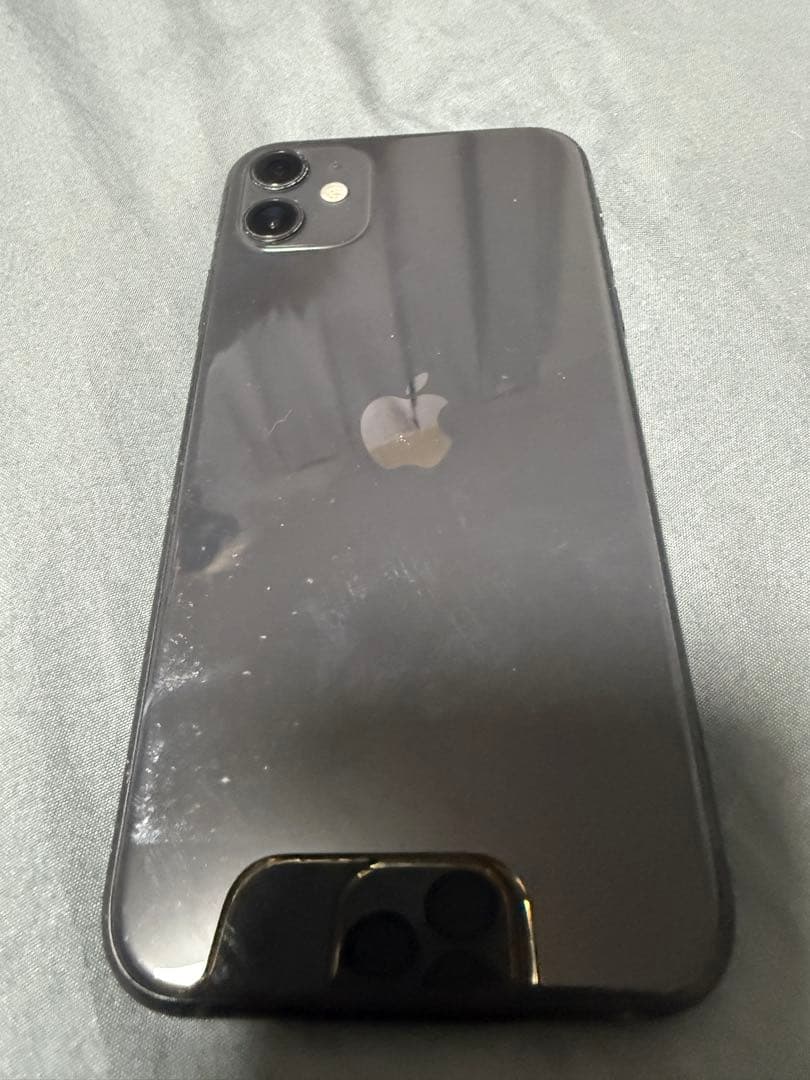 【美品】Apple iPhone 11 ブラック 本体　128gb SIMフリー