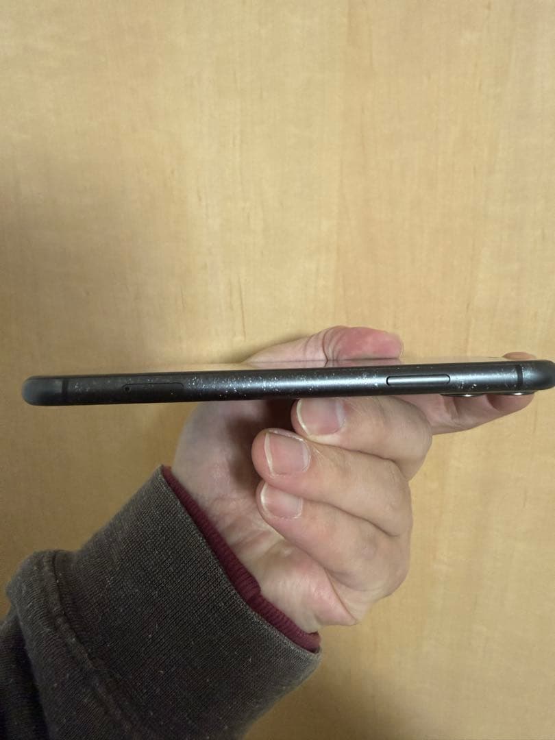 【美品】Apple iPhone 11 ブラック 本体　128gb SIMフリー