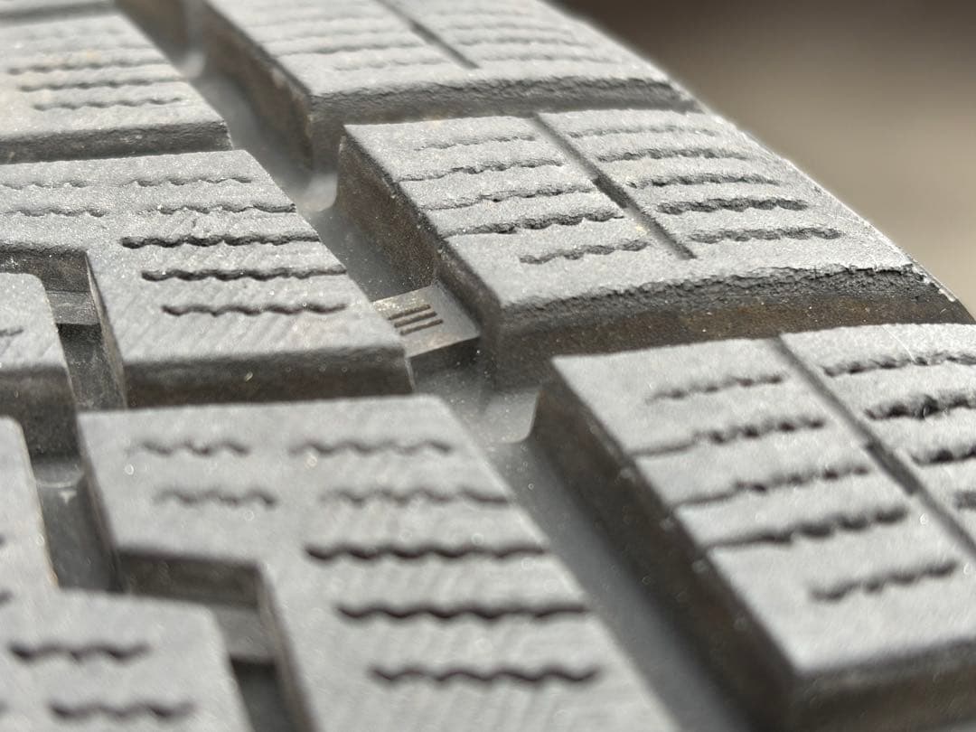 ヨコハマ アイスガード iG70 225/60R17 スタッドレス タイヤ