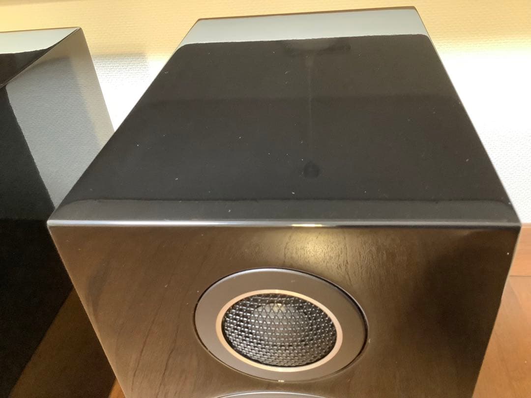 Bowers & Wilkins (B&W) 707 S2 ブラックスピーカー