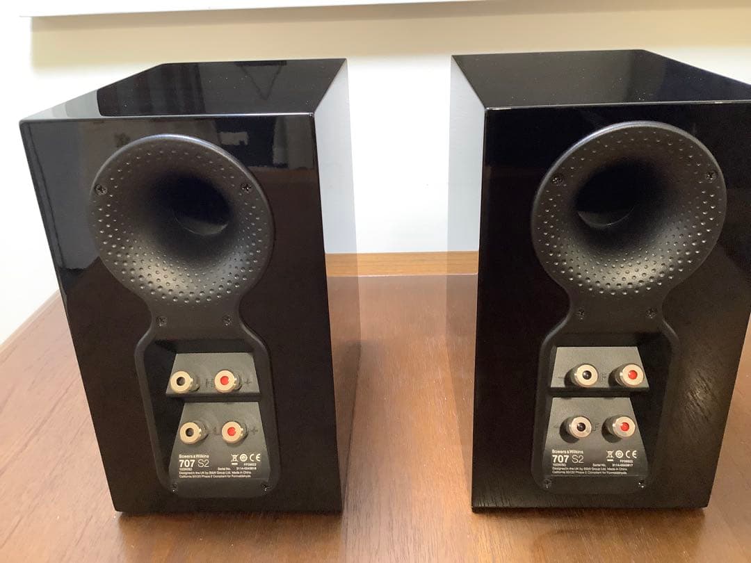 Bowers & Wilkins (B&W) 707 S2 ブラックスピーカー