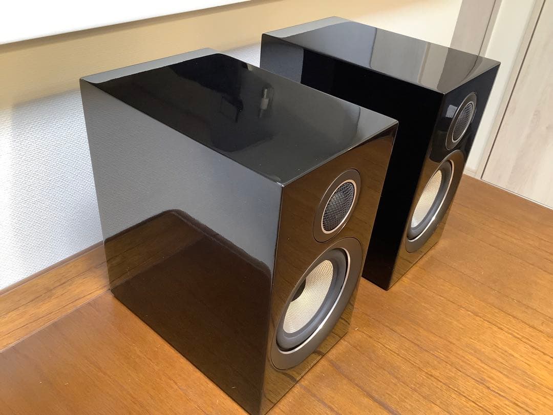 Bowers & Wilkins (B&W) 707 S2 ブラックスピーカー