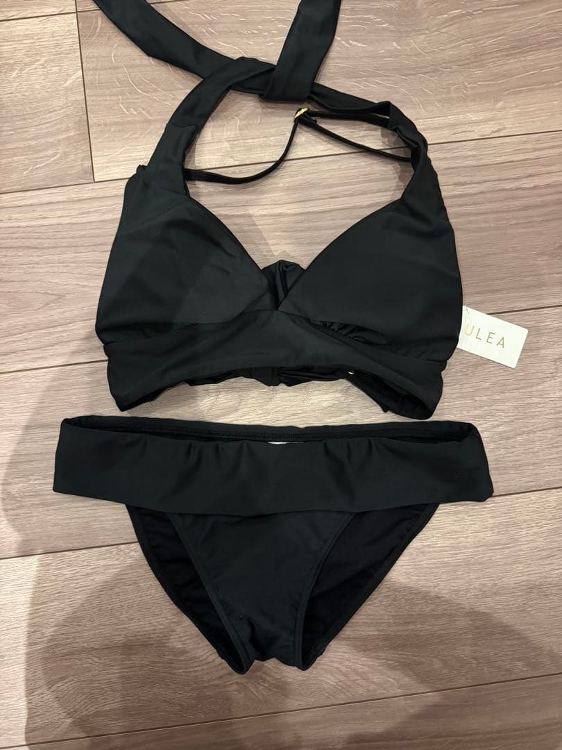 新品⭐︎LAULEA ブラックビキニ⭐︎水着 ラッシュガードセット