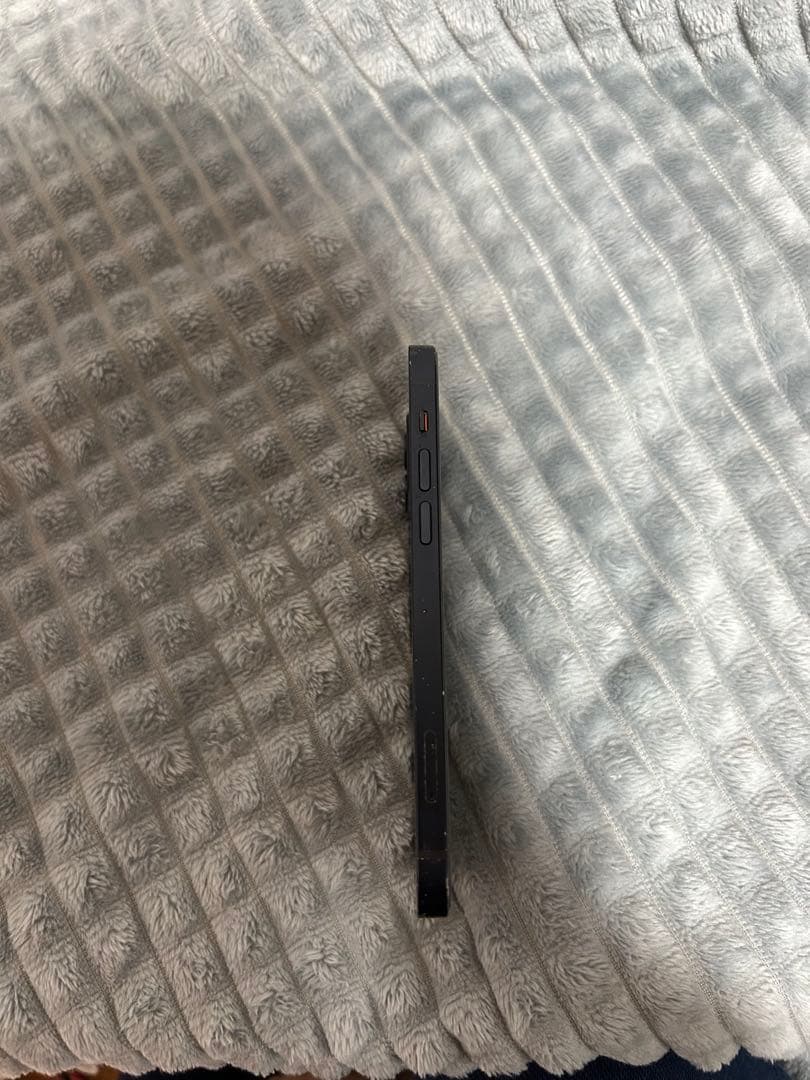 iPhone 12 本体 64GB