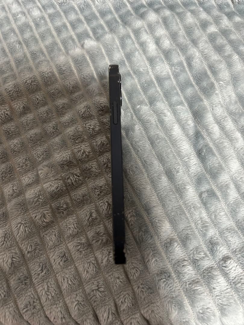 iPhone 12 本体 64GB