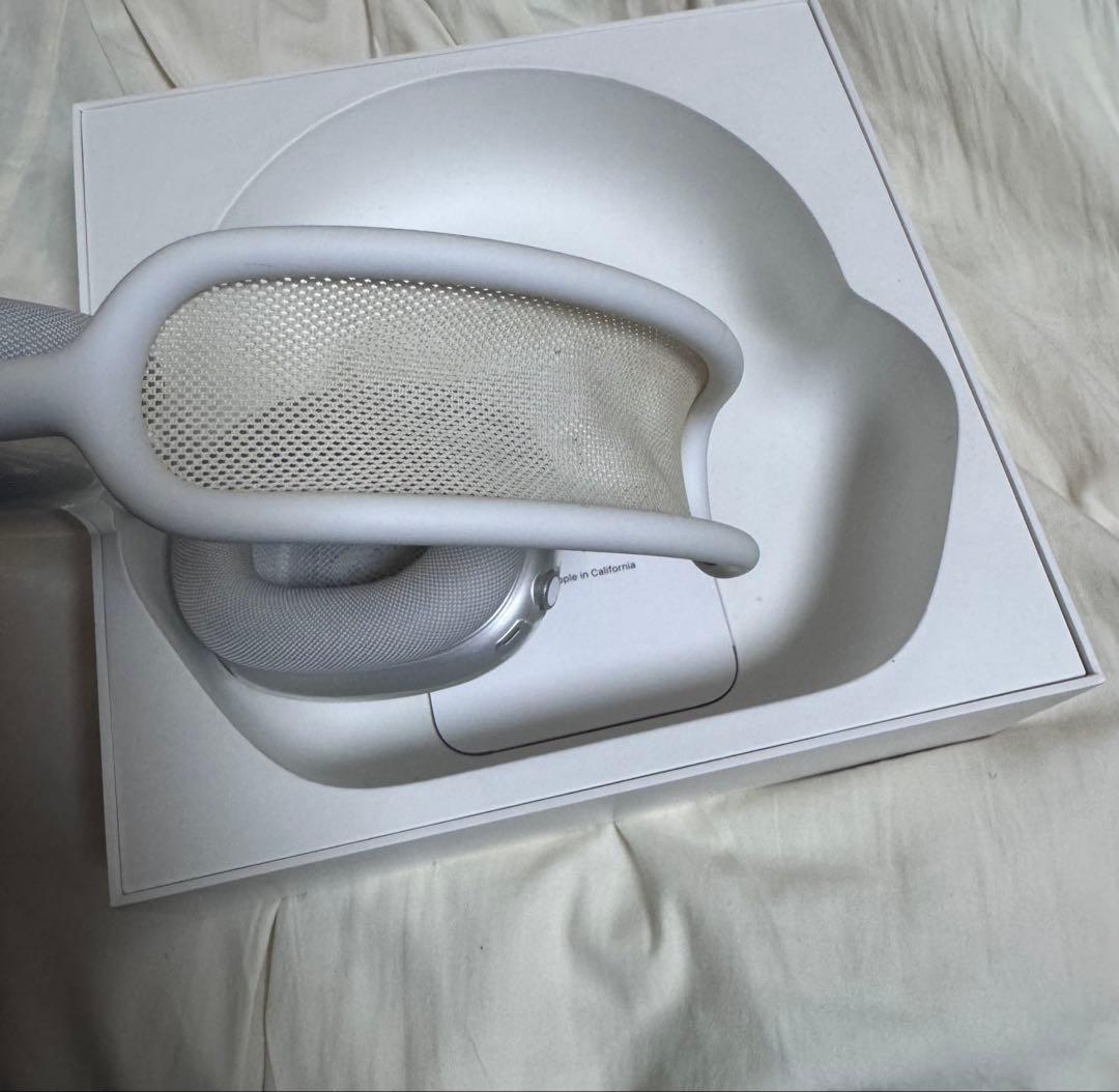 Apple AirPods Max MGYJ3J/A （シルバー）