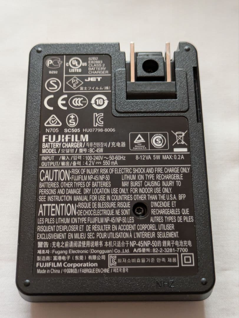 FUJIFILM FIＮEPIX F200 EXR コンパクトデジタルカメラ