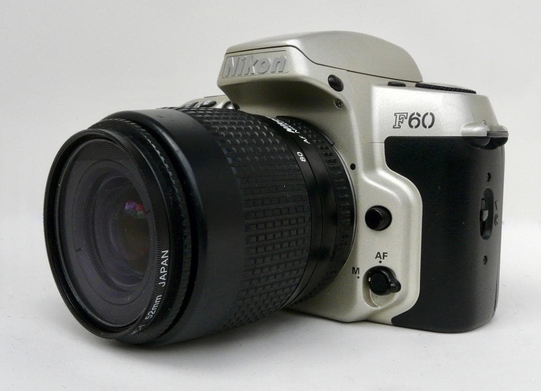 整備＆実写済・美品ニコンの軽量一眼フルセット「F60」