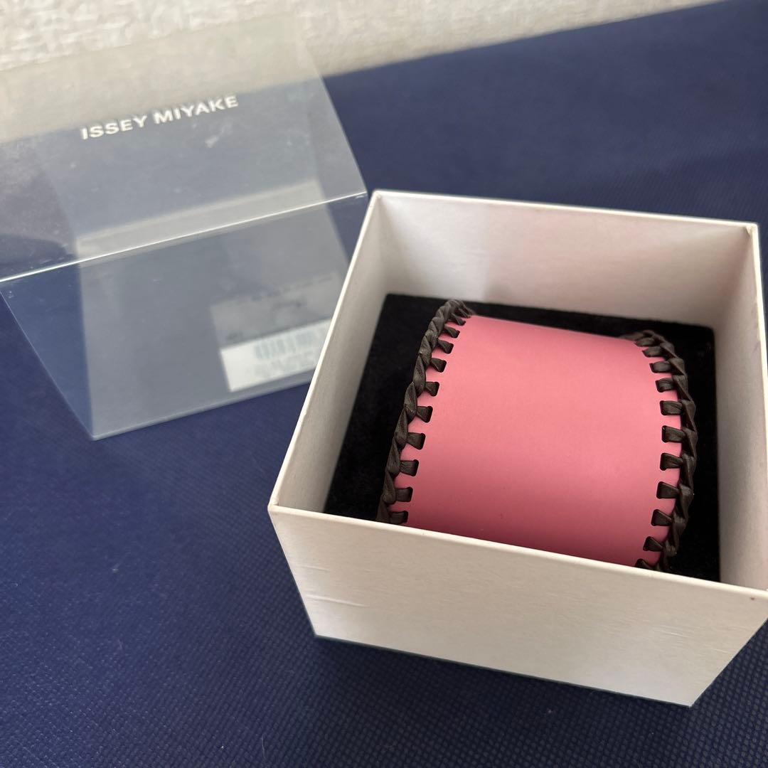 イッセイミヤケバングルお値下げします