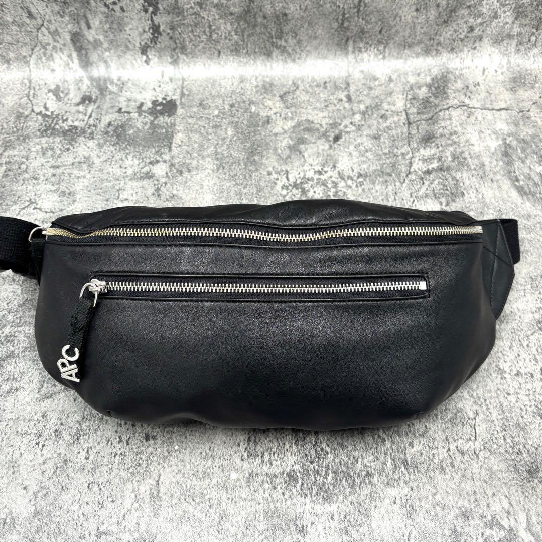 ✨️未使用級✨A.P.C. アーペーセー ボディバッグ ウエストバッグ レザー