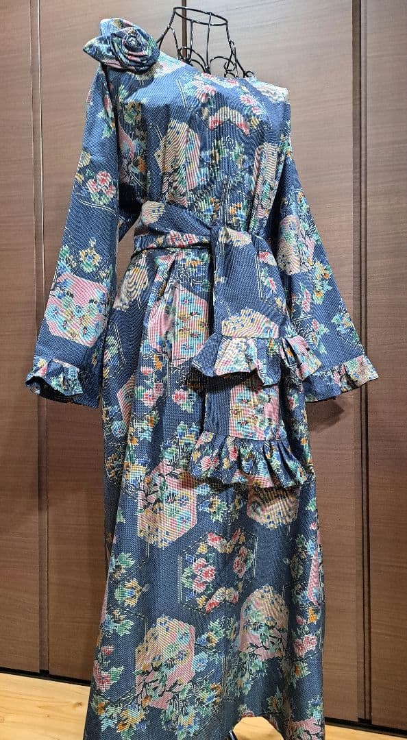 着物リメイク♥️本場大島紬7マルキ♪素敵なぁ～プリンセスラインのロングワンピース