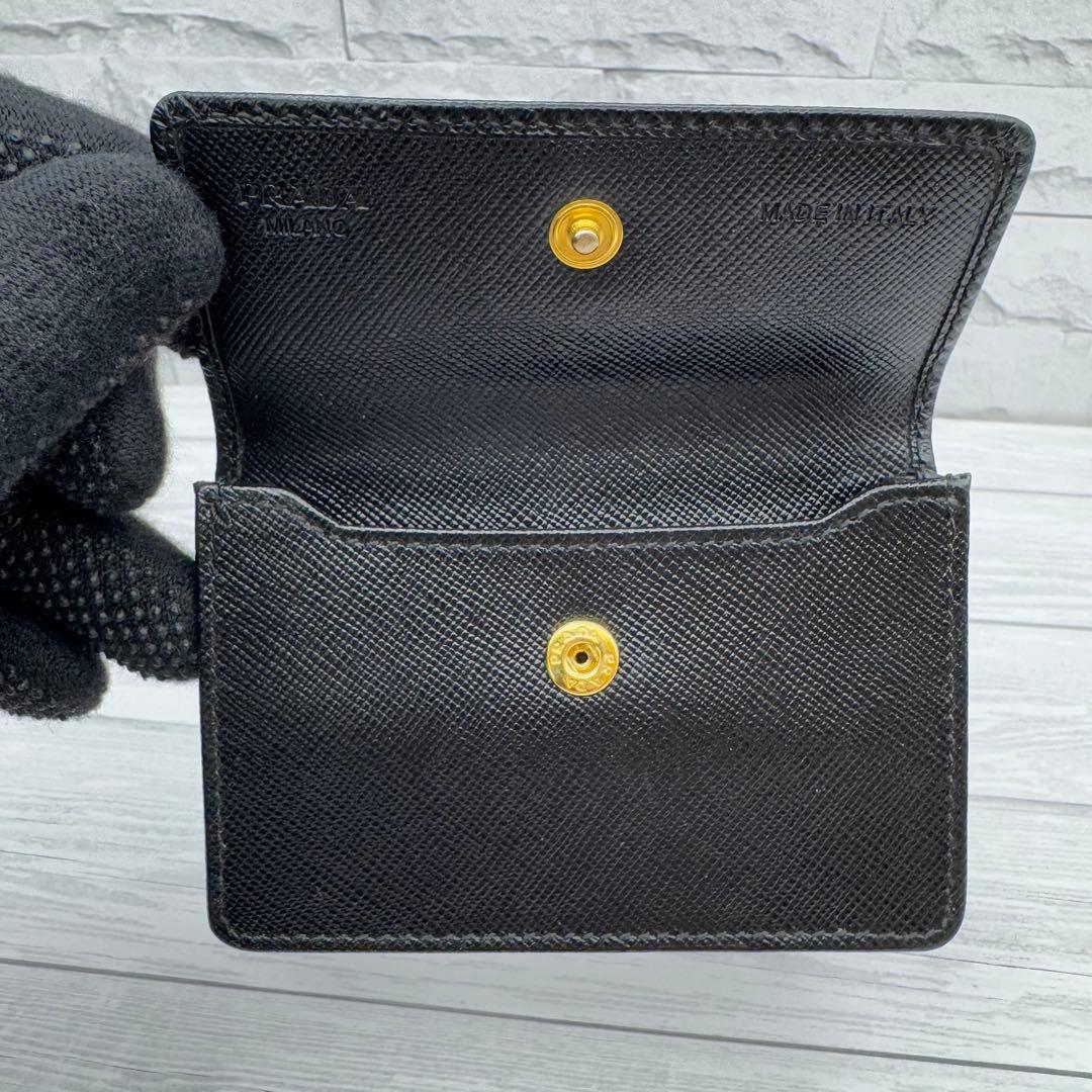 【極美品】PRADA　名刺入れ　サフィアーノレザー　ブラック