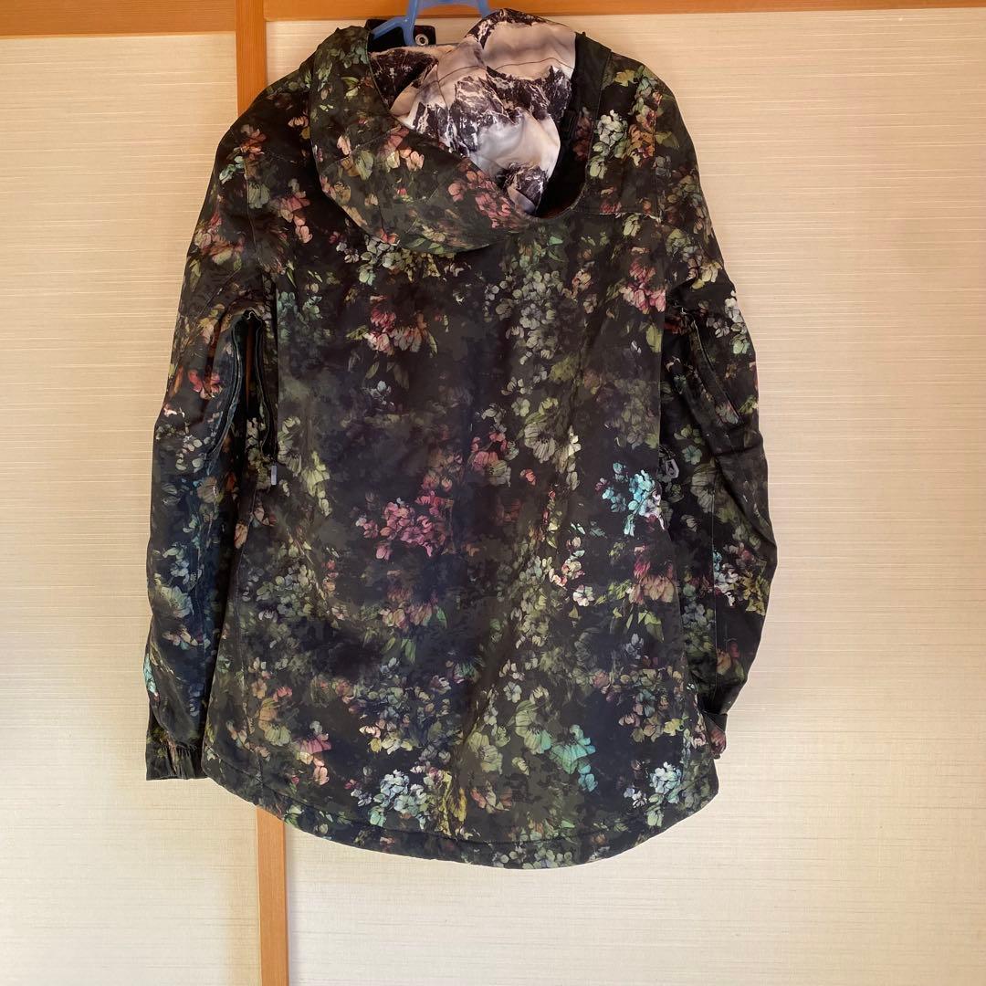 【n251021】volcom ゴアテックス　花柄　スノーボードウェアセット