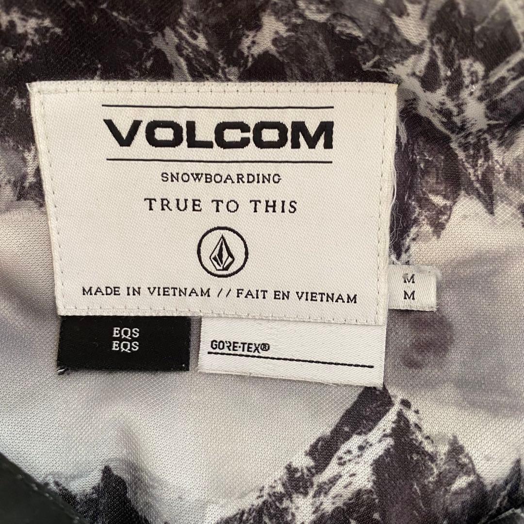 【n251021】volcom ゴアテックス　花柄　スノーボードウェアセット