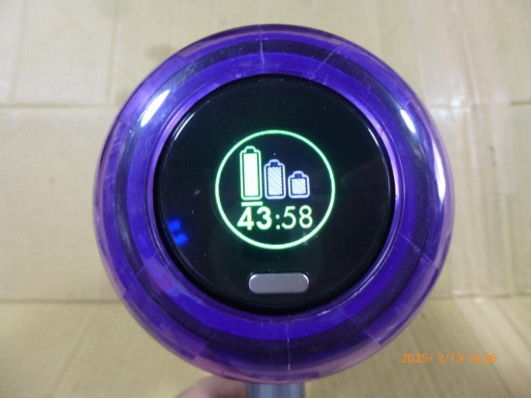 タイムセール開催中　めちゃ安　ダイソンSV18　新品ボディ本体と良品周辺パーツ