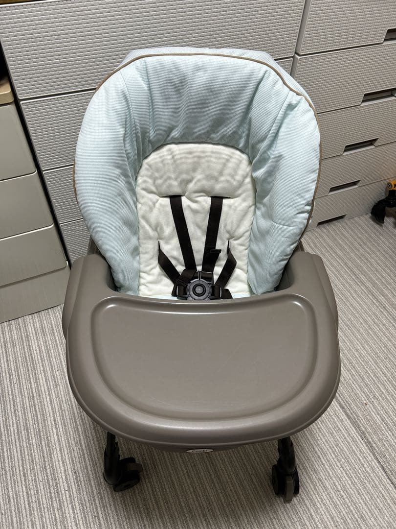 Combi スウィングベッド&チェア ネムリア　AUTO SWING