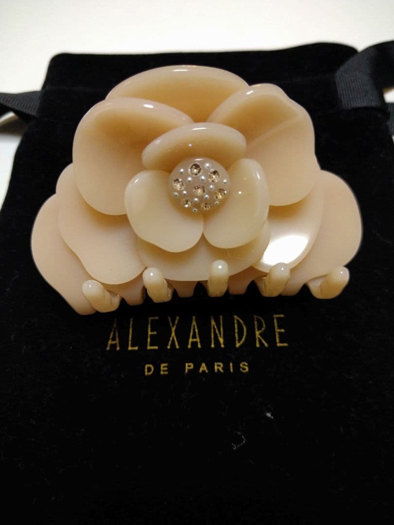 カメリア　クリップ