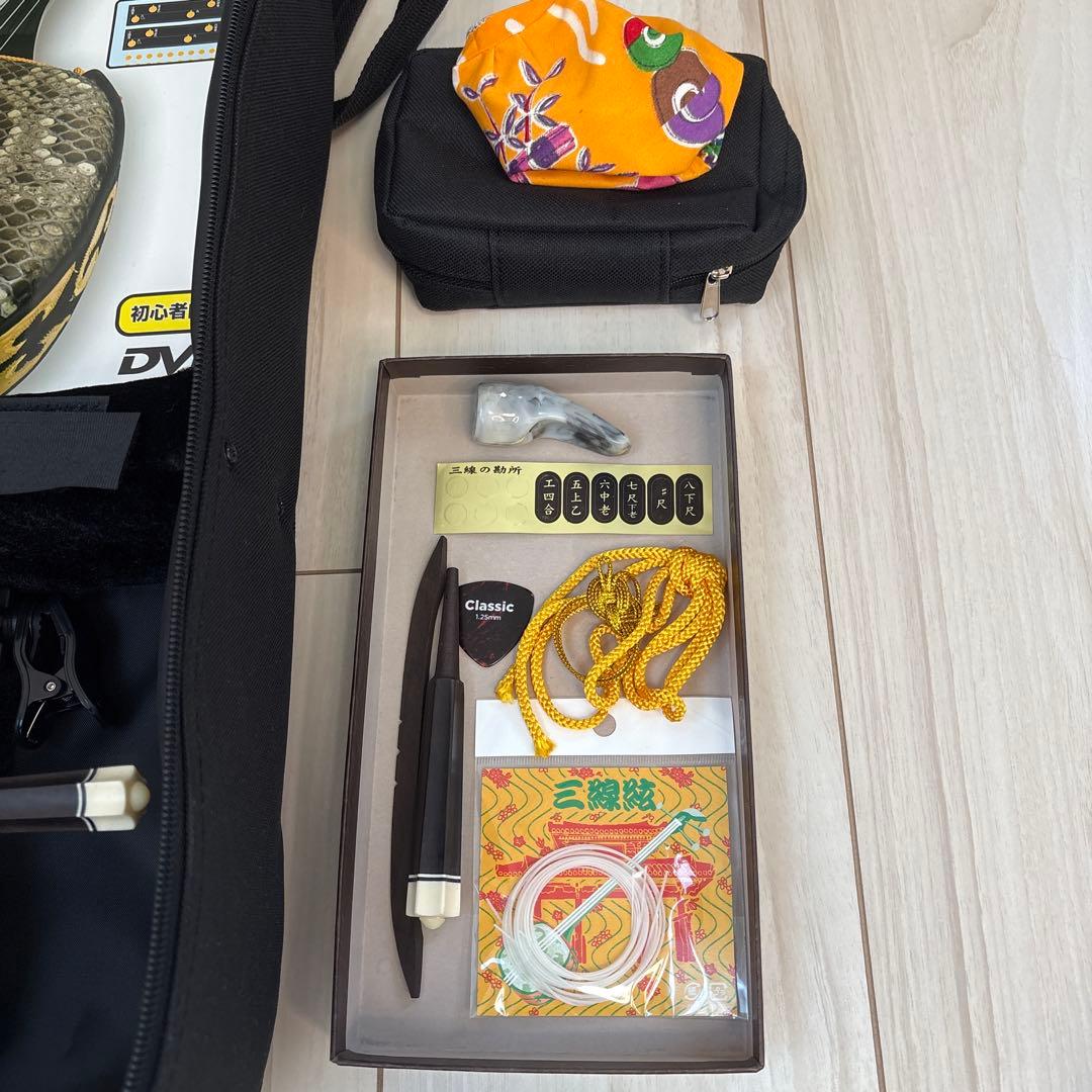 【未使用に近い】沖縄三線 人工蛇皮 伝統楽器 入門 初心者 琉球 弦楽器