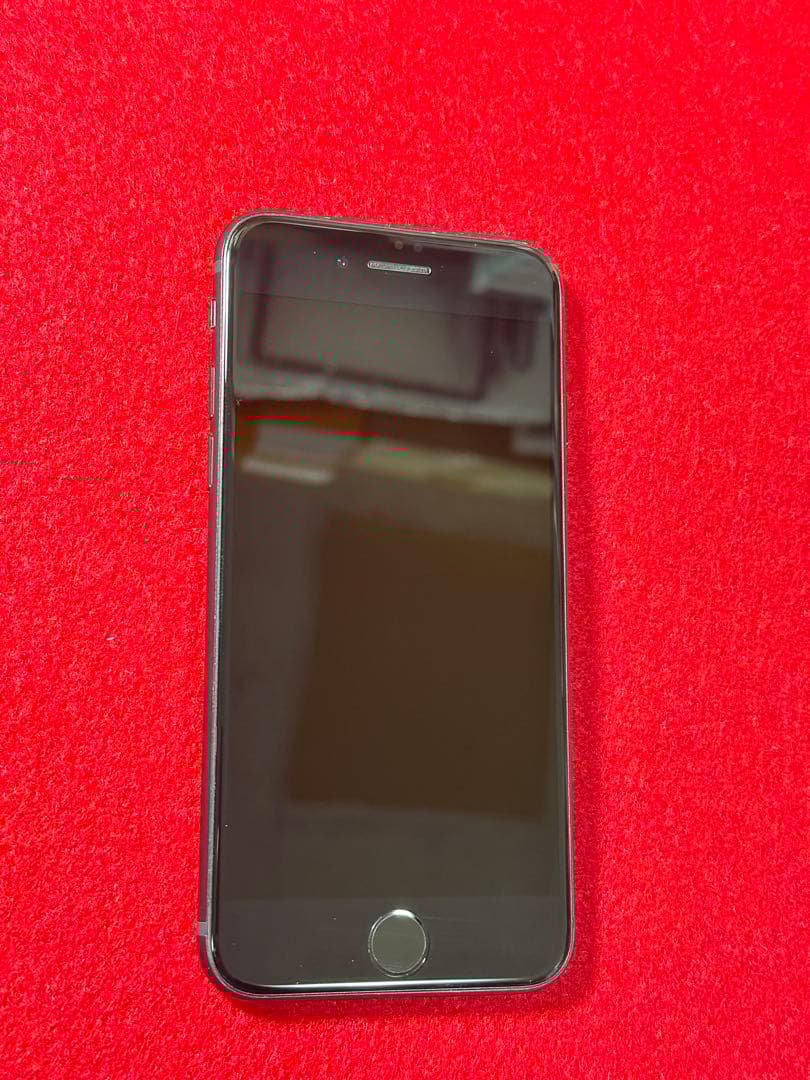 【0044】iPhone SE3第3世代ミッドナイト 64GB simフリー