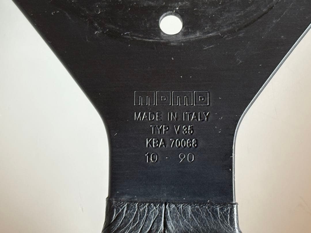 momoステアリング VELOCE RACING V35 KBA70068