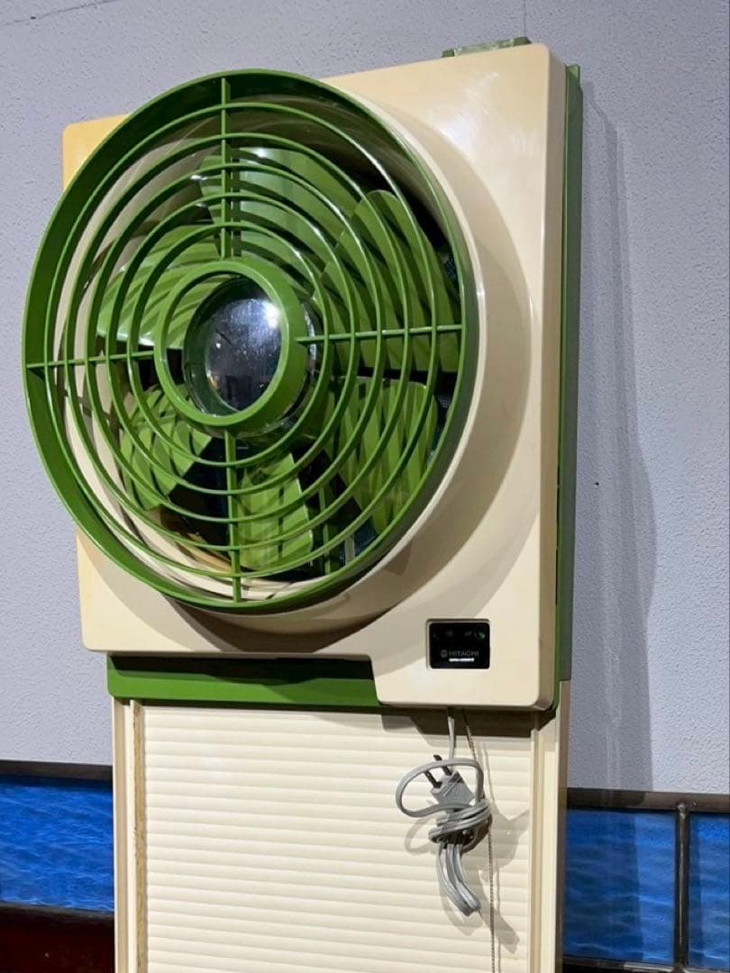 縦型 窓用換気扇 当時物 扇風機 緑 インテリア 昭和レトロ レトロポップ