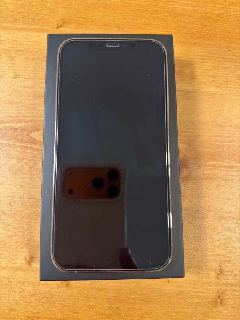 Apple iPhone 12 Pro ゴールド　本体