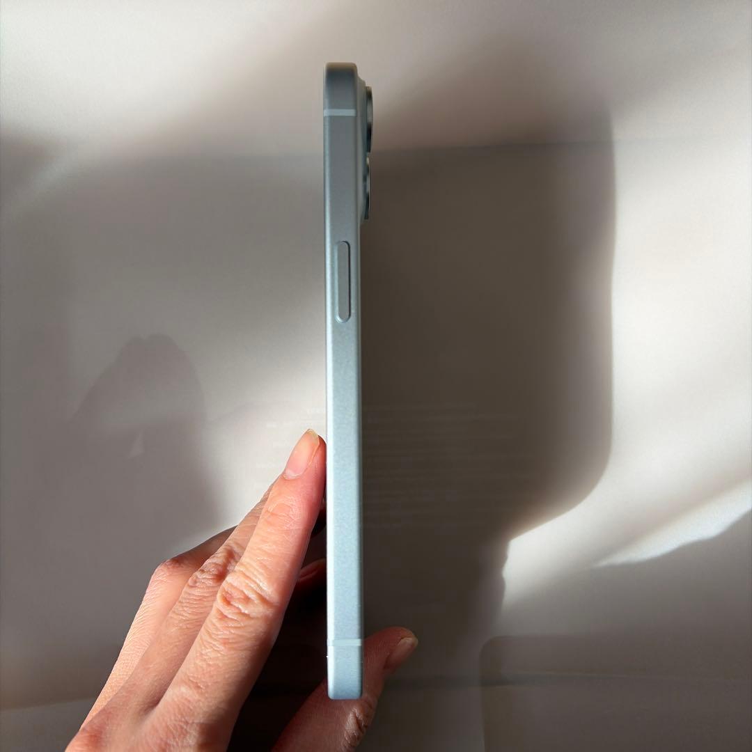 iPhone15 128GB ブルー 極美品！