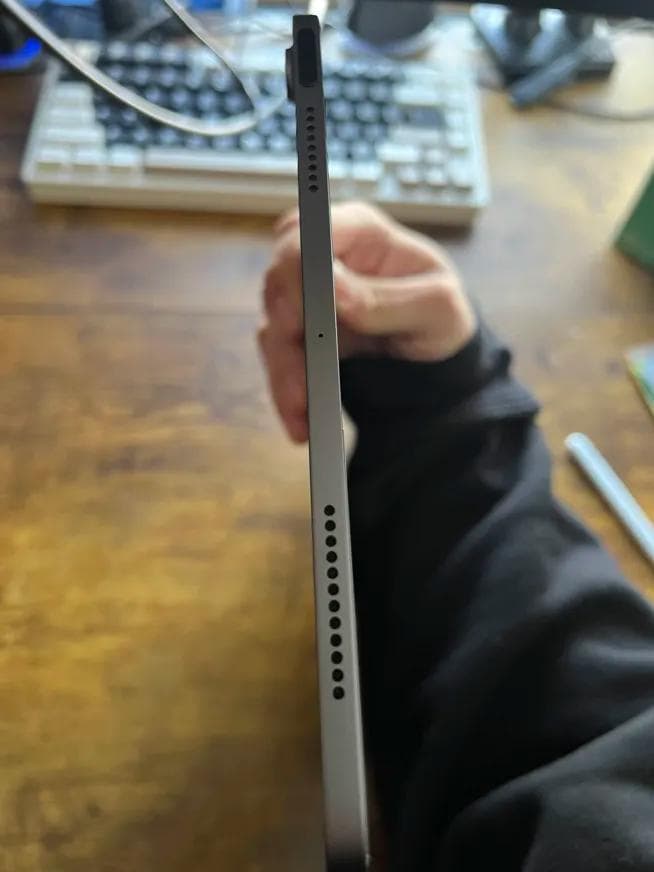 ぽ*様 iPad Air5Wi-Fiモデル スペースグレイ + Apple Pe