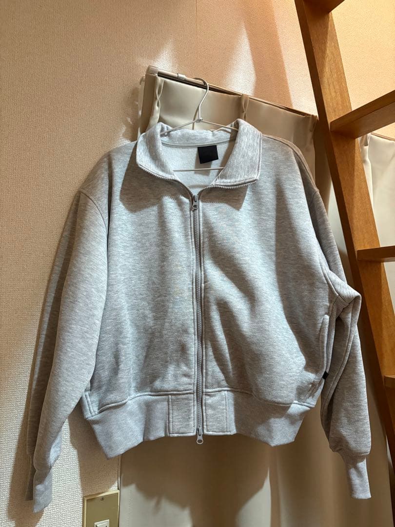 daiwa pier39 ジップパーカー